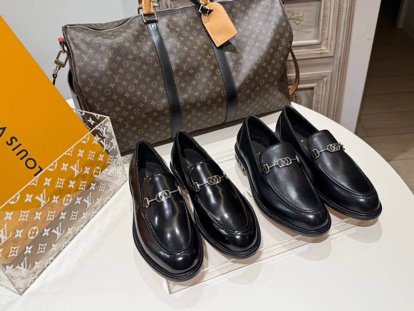 Louis Vuitton лофери