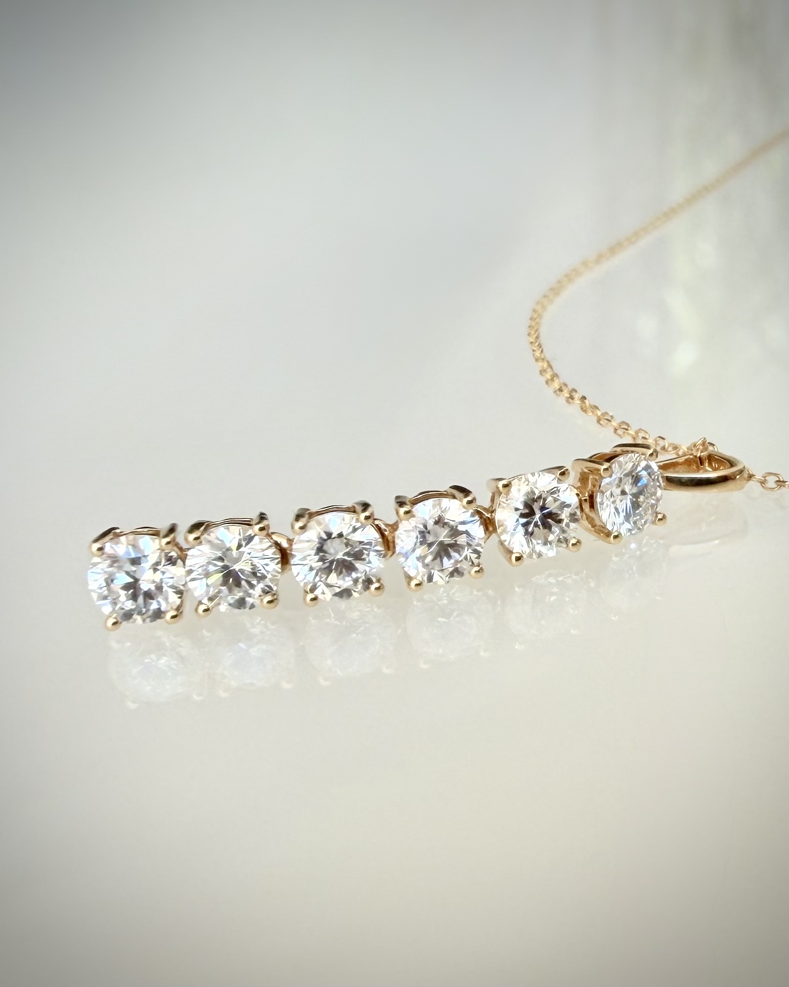 14K Timanttiriipus 1,08 ct & 18K Kultaketju