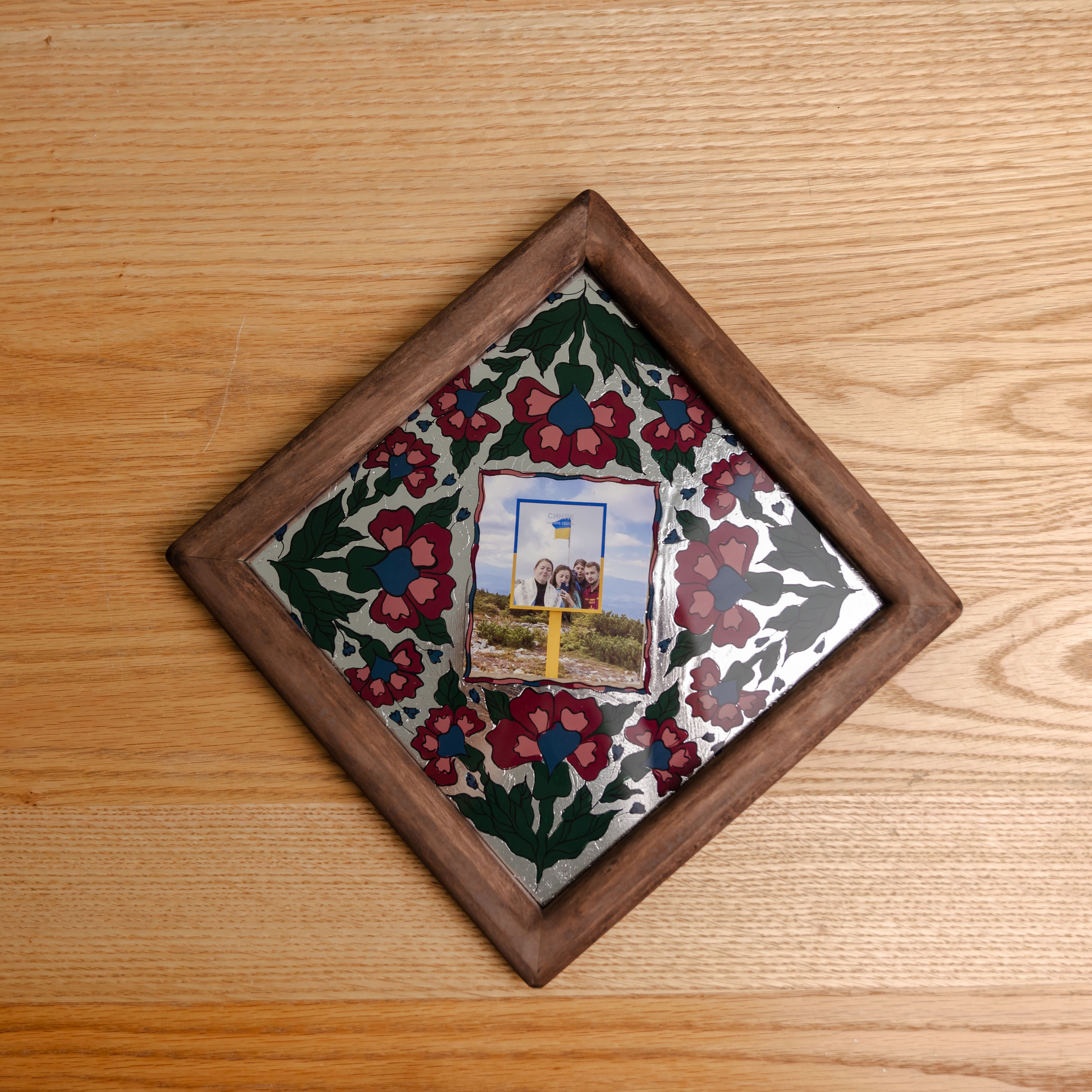 Мальована рамка на склі "Фіалка", 22*22 см
