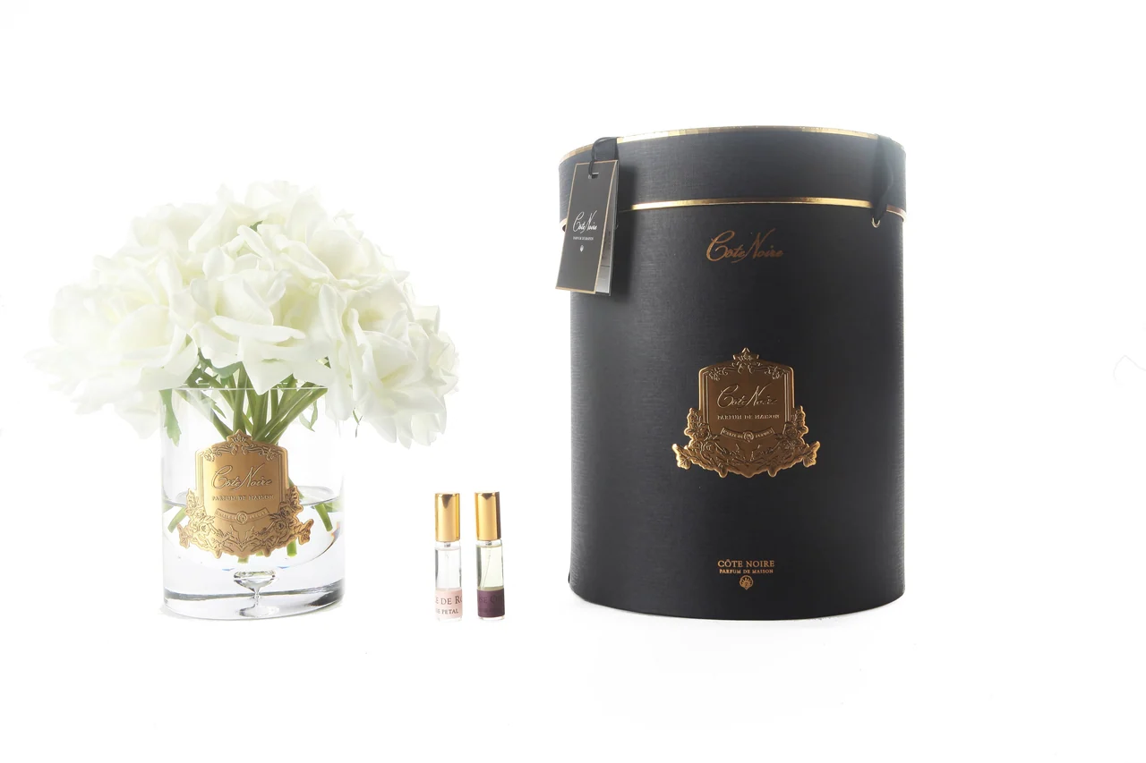 Аромаквіти Cote Noire Luxury Grand Bouquet Ivory LTW11 — розкішний букет із 13 білих троянд у вазі із золотистою емблемою