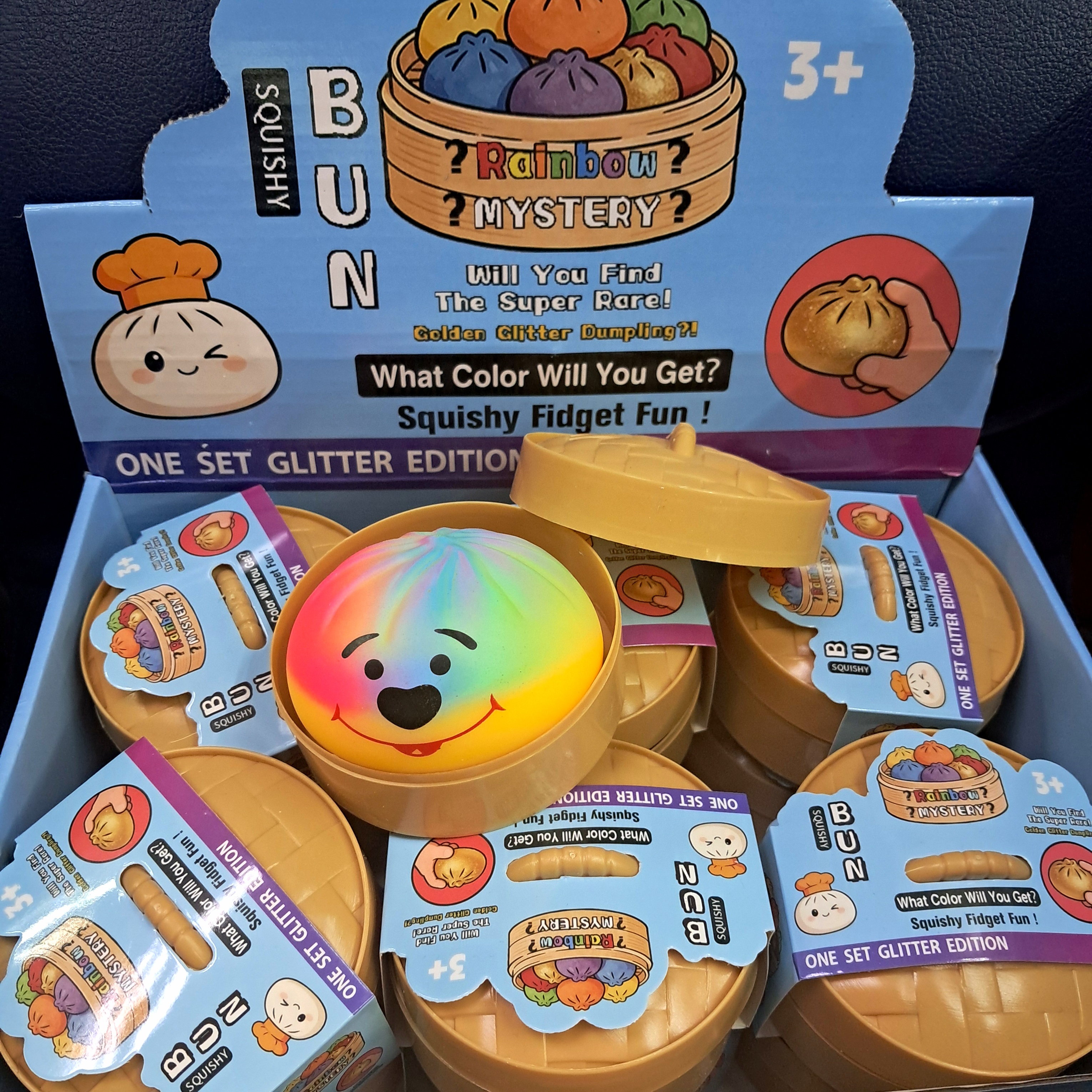 Трендовий сквіш антистрес Хінкалі у пароварці, Squishy Dumpling Stress Ball, пельмень, райдужний з милою мордочкою,1 шт