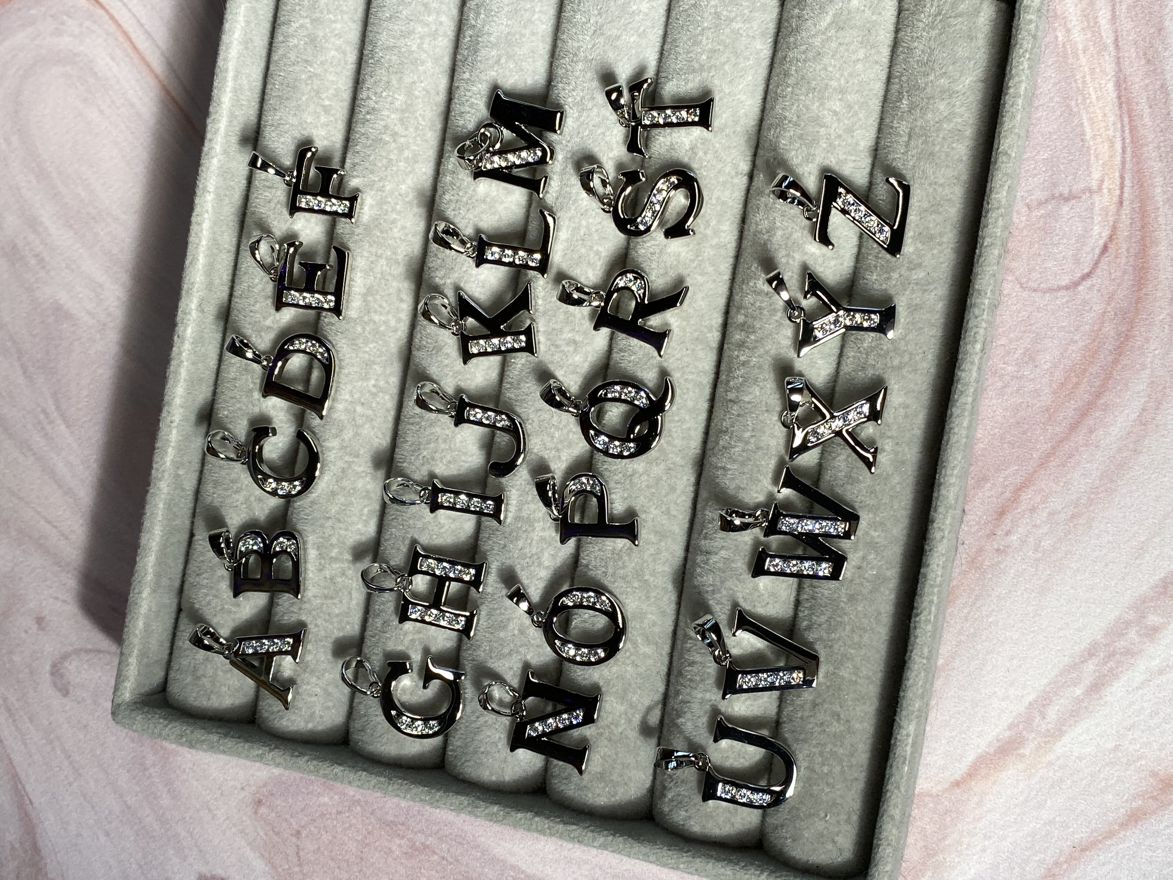 Підвіска літера - на ланцюжку