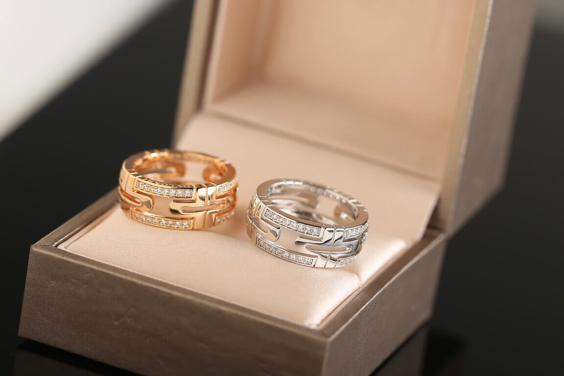 Bvlgari каблучка золота