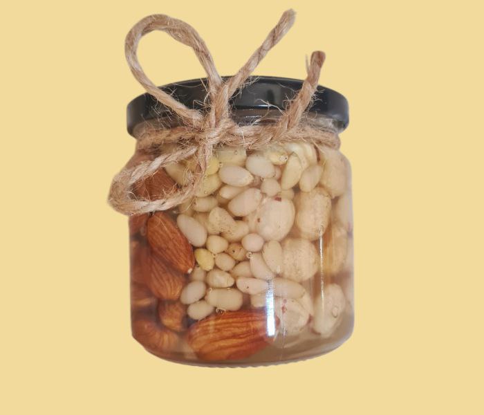 Горіхи з медом акації (кешью, фундук, мигдаль,кедровий горіх)