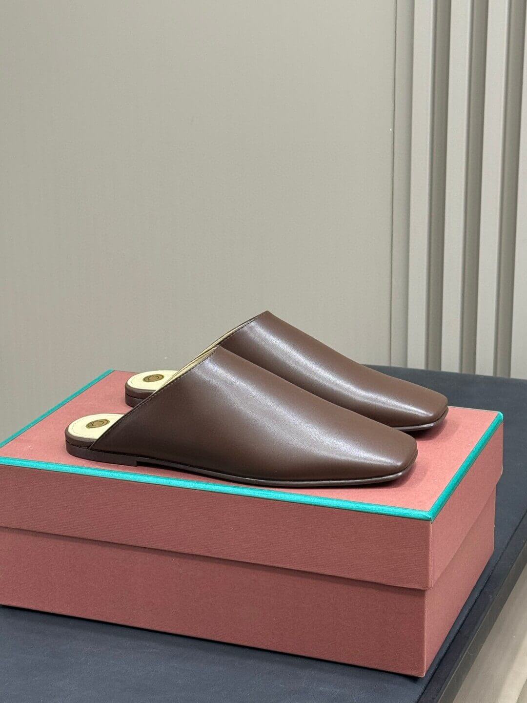 Loro Piana мюлі