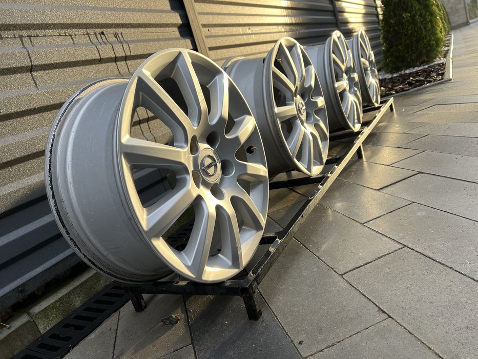 Диски 16R 5x110 6.5J ET37 DIA65.1 Opel Vectra Actra