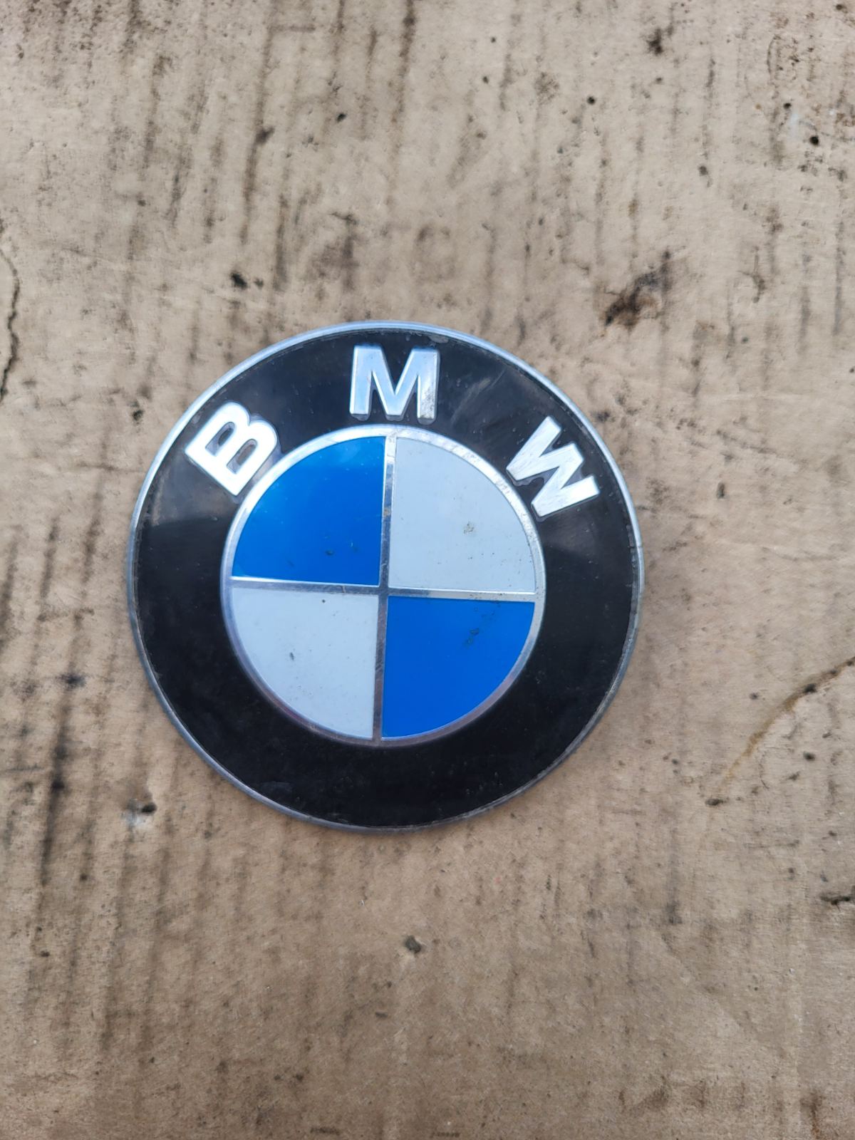 Значок капота BMW E46