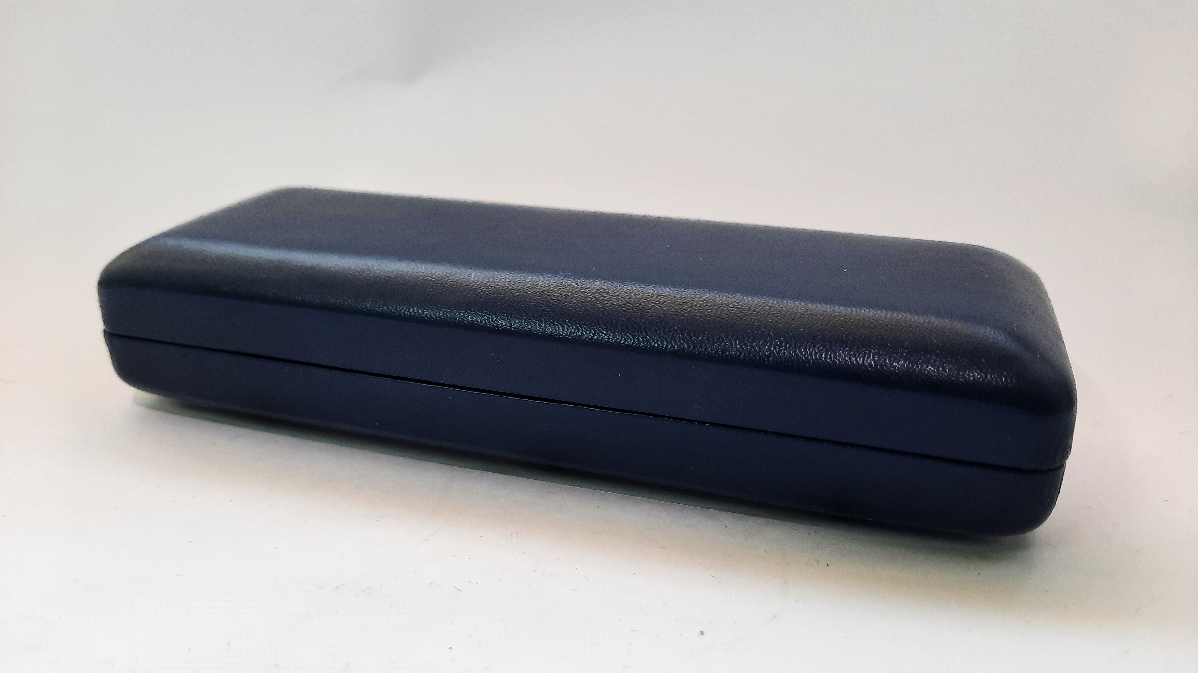 Футляр F-053