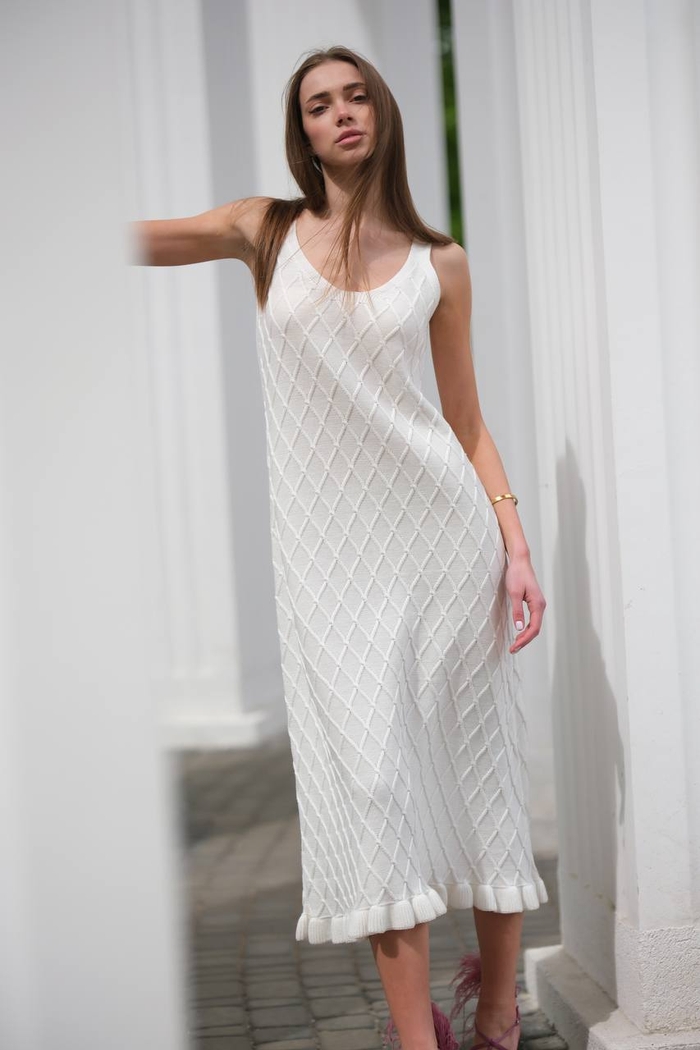 В'язана сукня з ромбами Knit dress with rhombus pattern