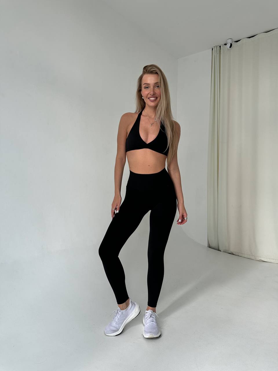 Комплект Premium якості Топ з чашками та Лосини шовні без пуш ап ефекту в кольорі чорний