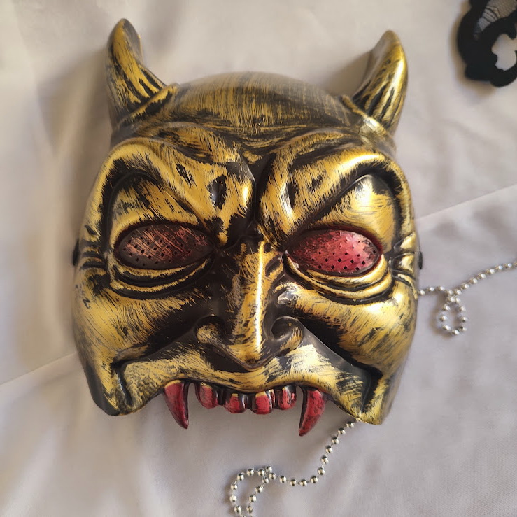 маска чорта