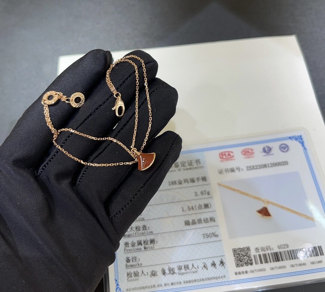 Bvlgari підвіска золота