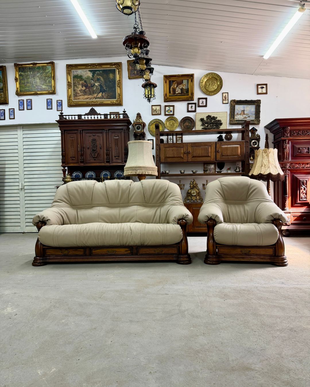 Новий шкіряний комплект 3-1