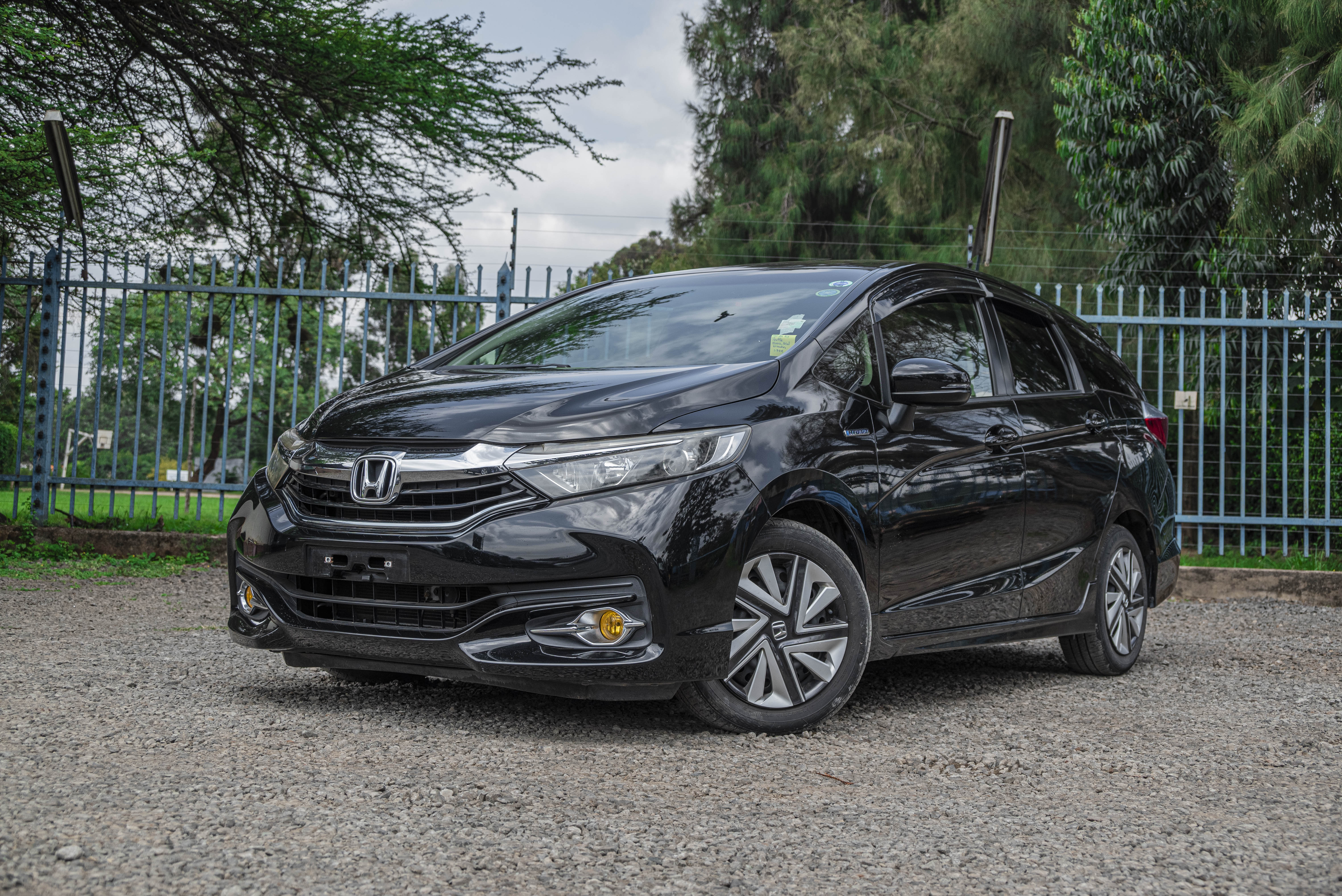 HONDA FIT SHUTTLE HYBRID