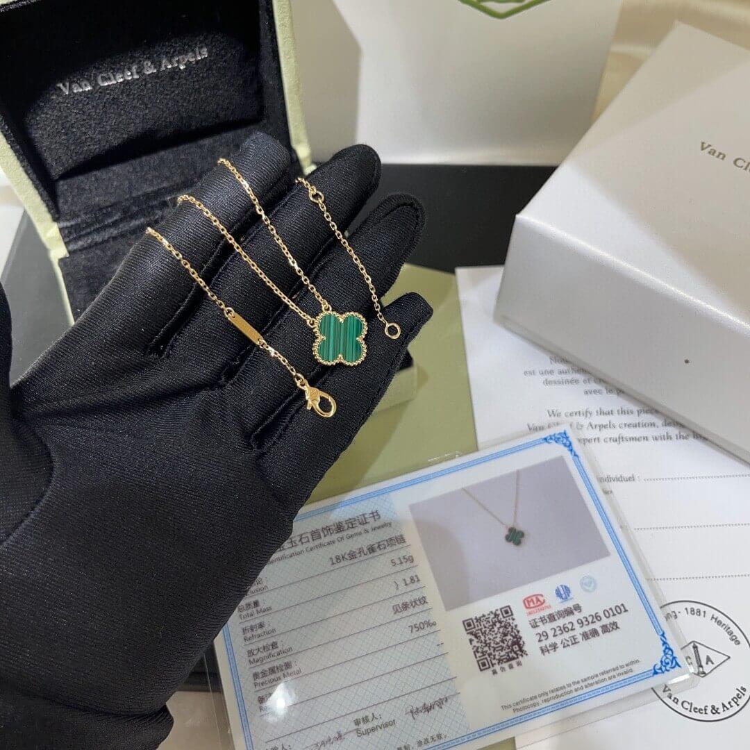 Van Cleef&Arpels підвіска золота