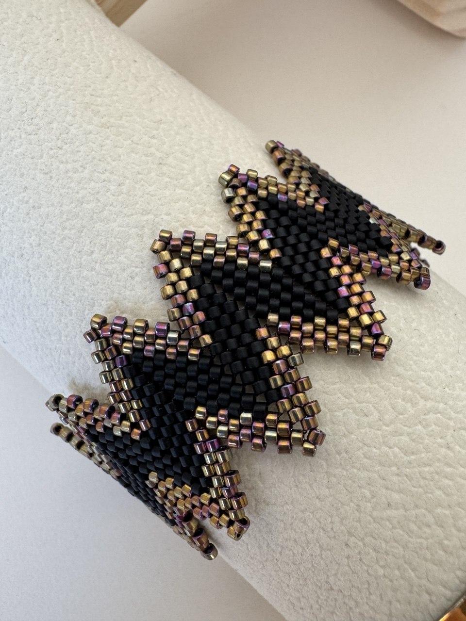 Браслет Zigzag, black & gold