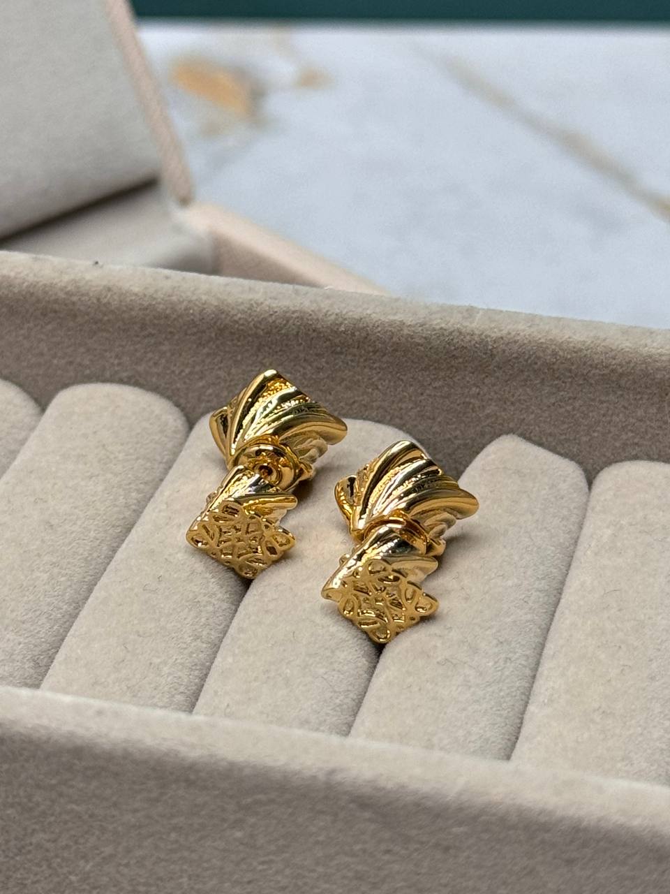 Сережки Loewe