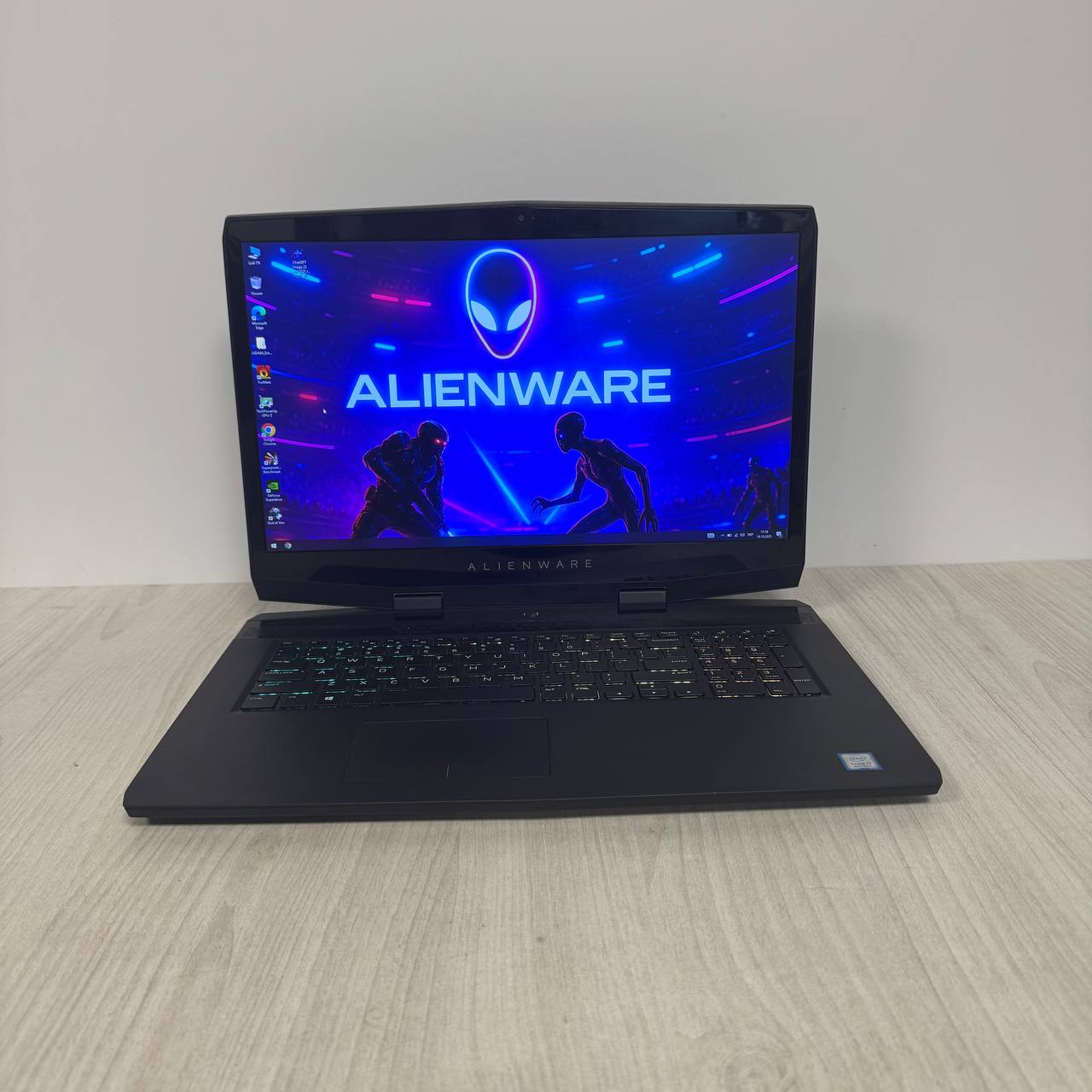 Dell Alienware m17
