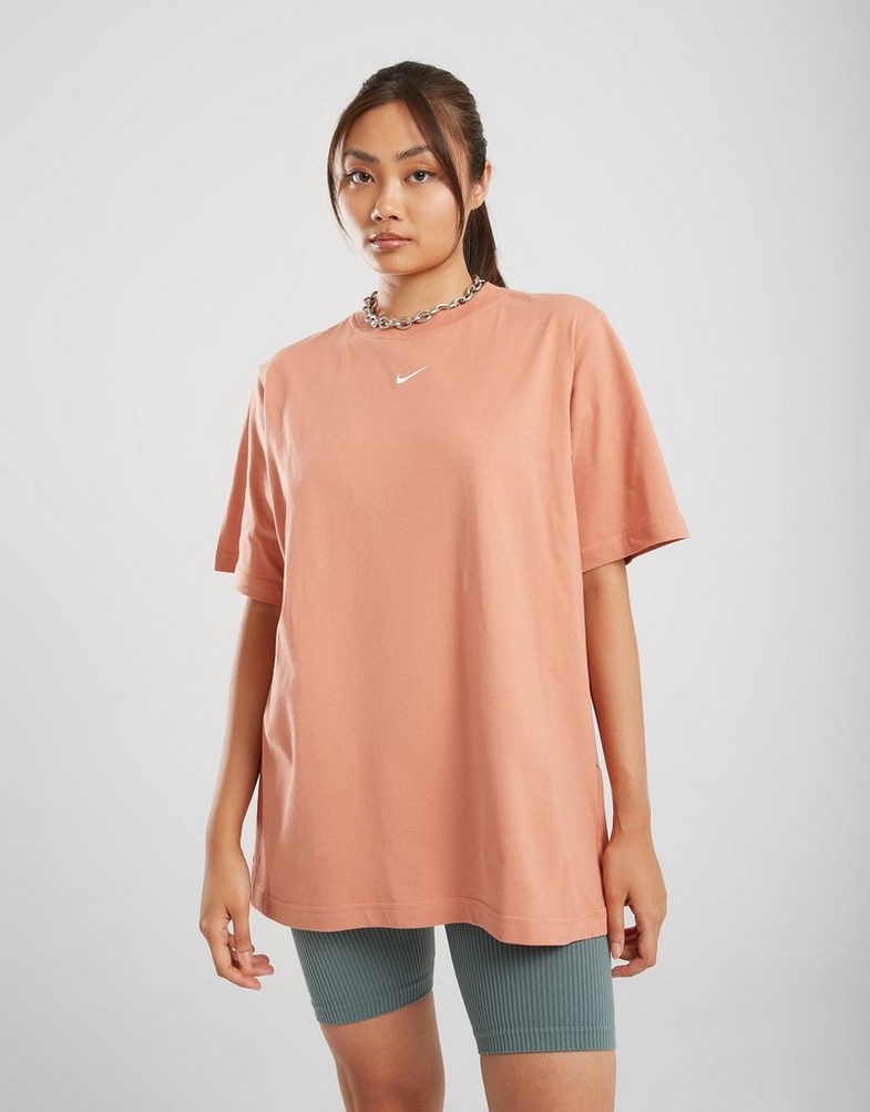 Футболка жіноча Nike Sportswear Essential