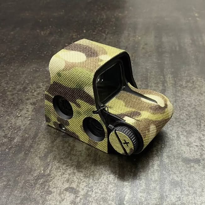 Маскувальні текстильні наліпки для прицілу "EOTECH XPS" від українського бренду "SVETOGOR DEFENCE".