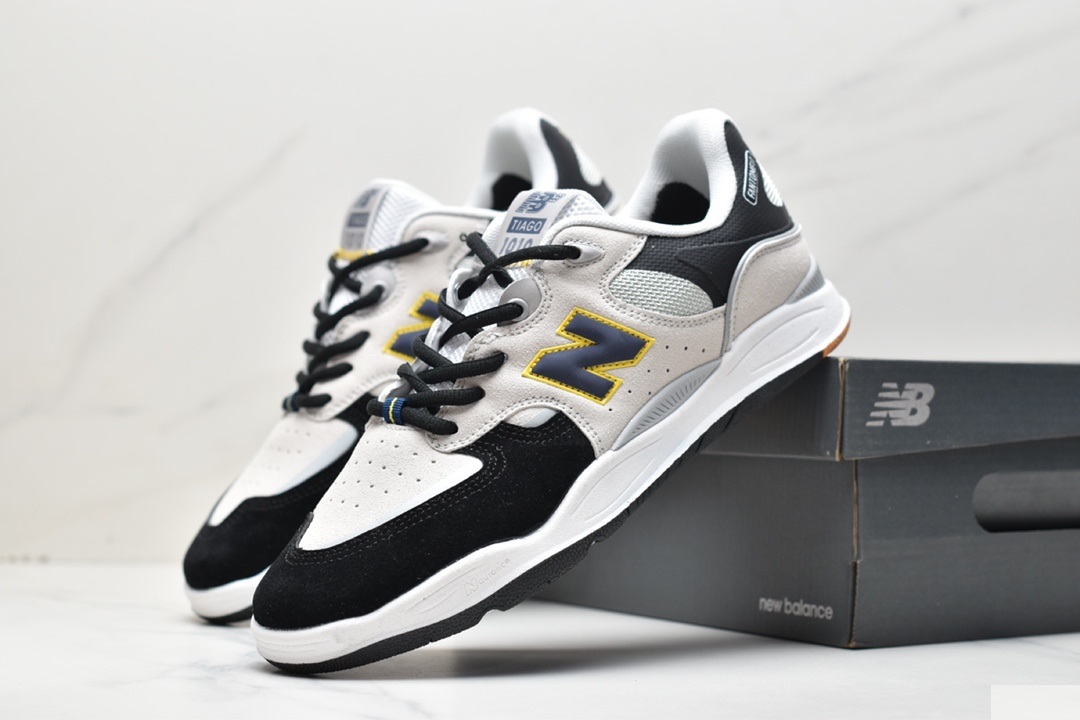 New Balance NM1010BR