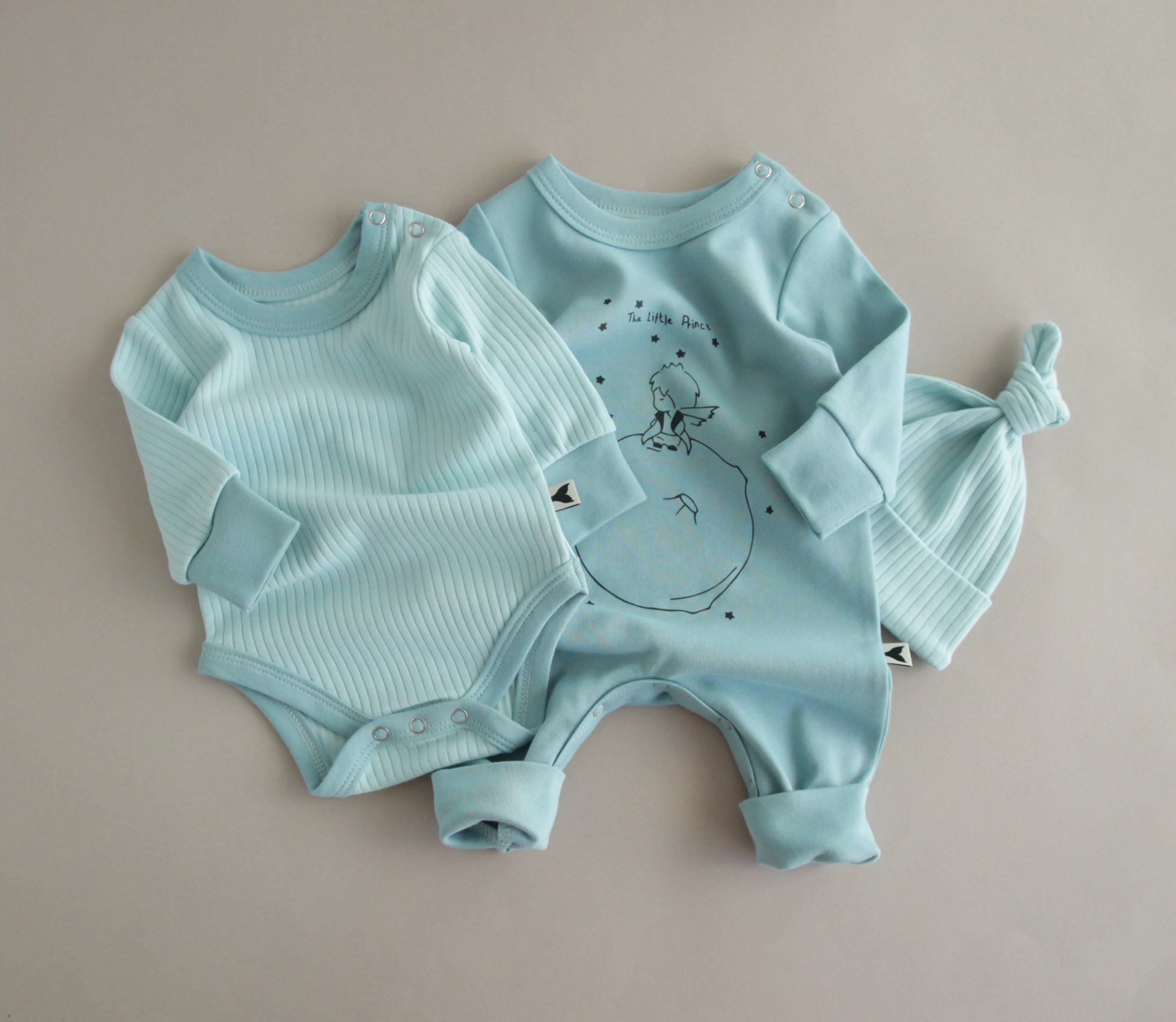 Комплект,  ромпер та шапочка для немовлят