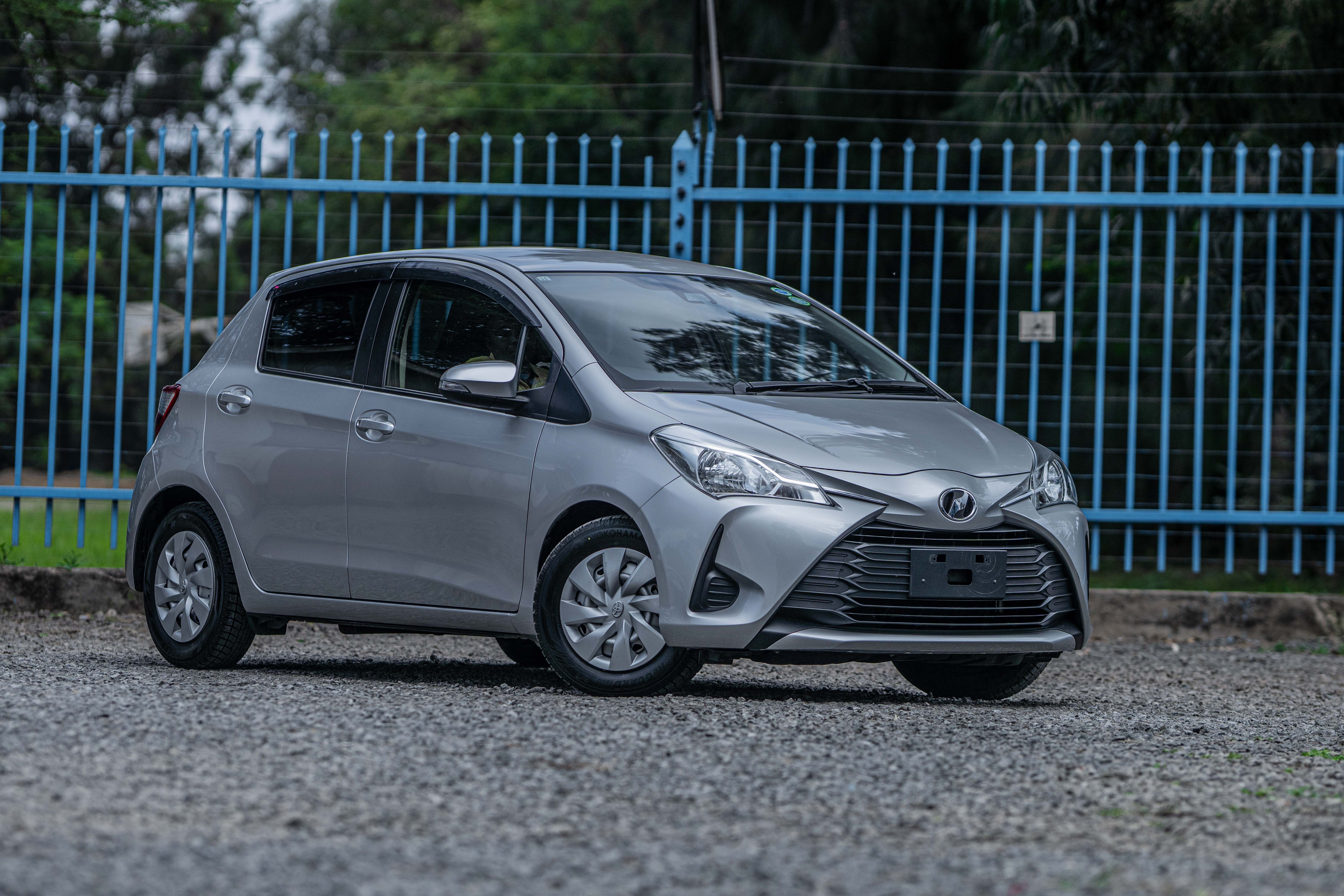 TOYOTA VITZ