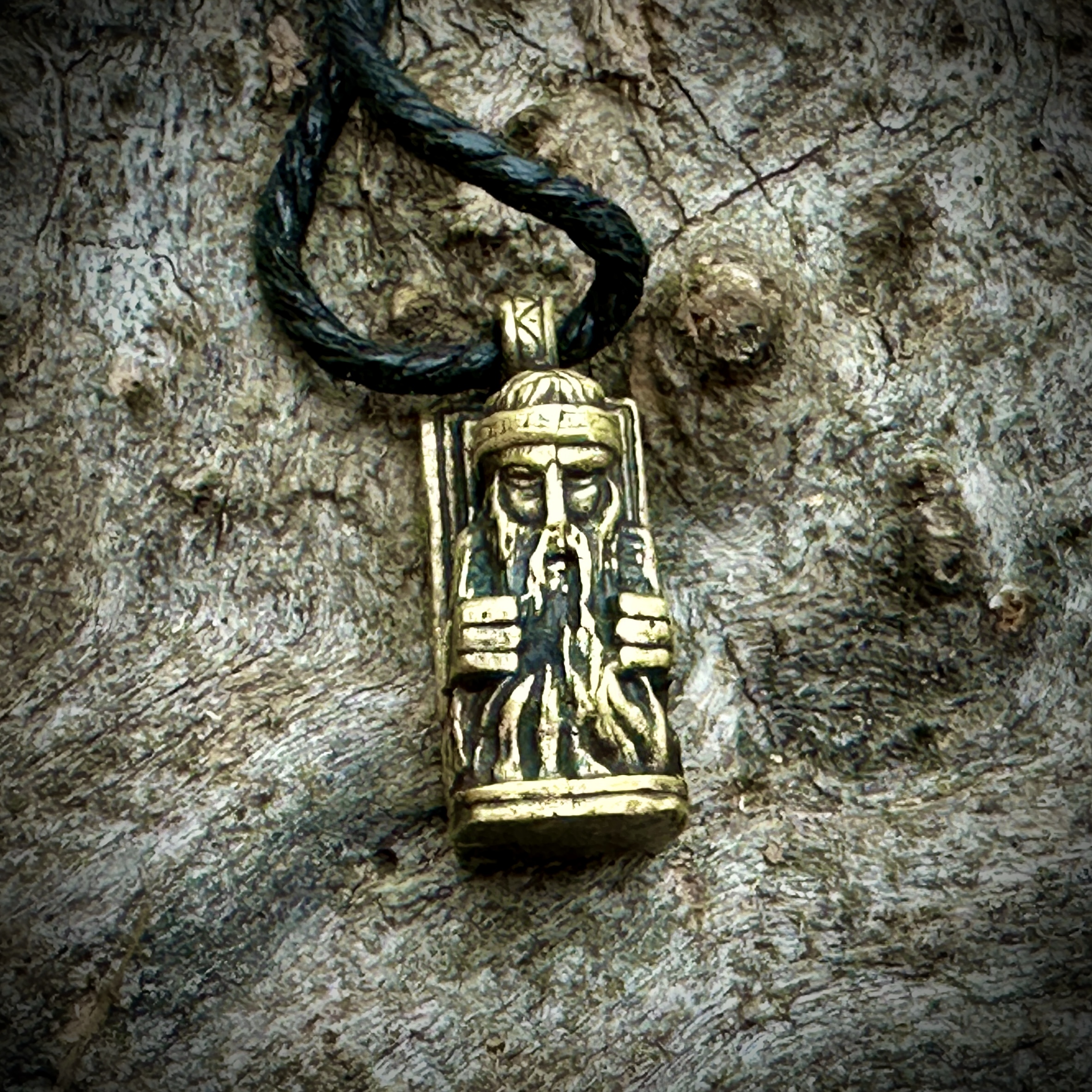 Підвіска Сварог