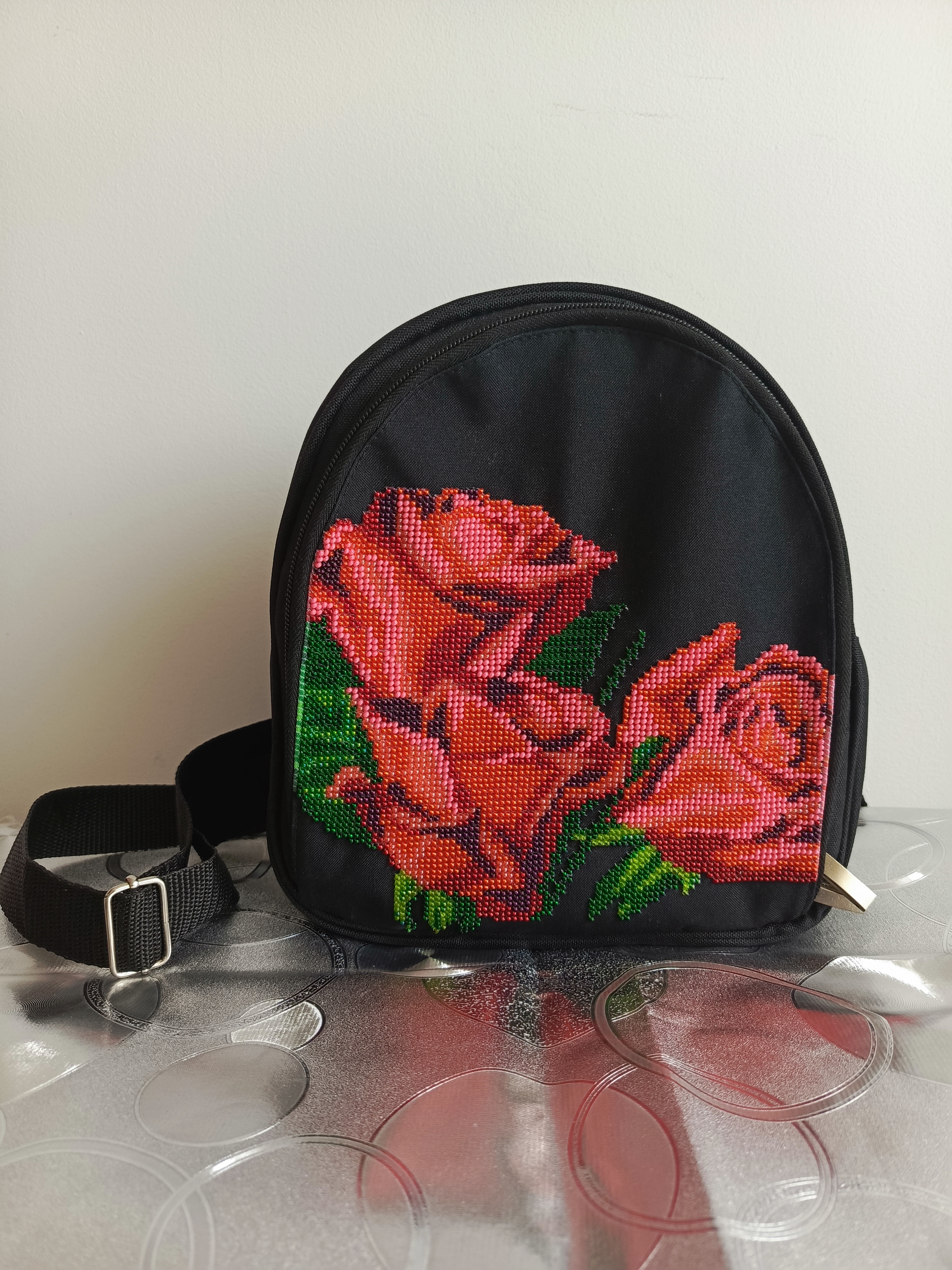 Рюкзак маленький, оздоблений бісером