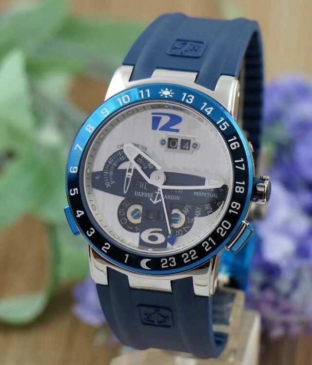 Ulysse Nardin El Toro GMT Perpetual Calendar 329-00-10