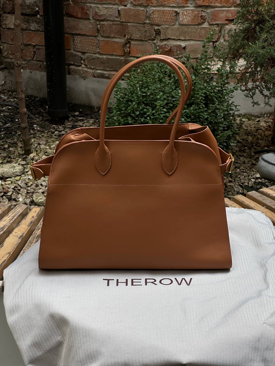 The Row Soft Margaux 39 Bag in Leather Ginger