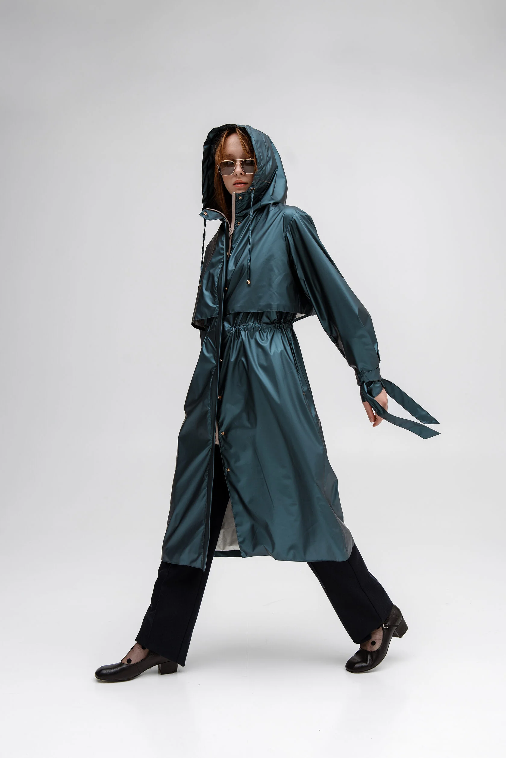 Смарагдовий дизайнерський дощовик-тренч / Designer Raincoat Emerald