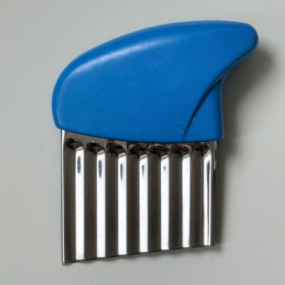 Ніж для фігурної нарізки