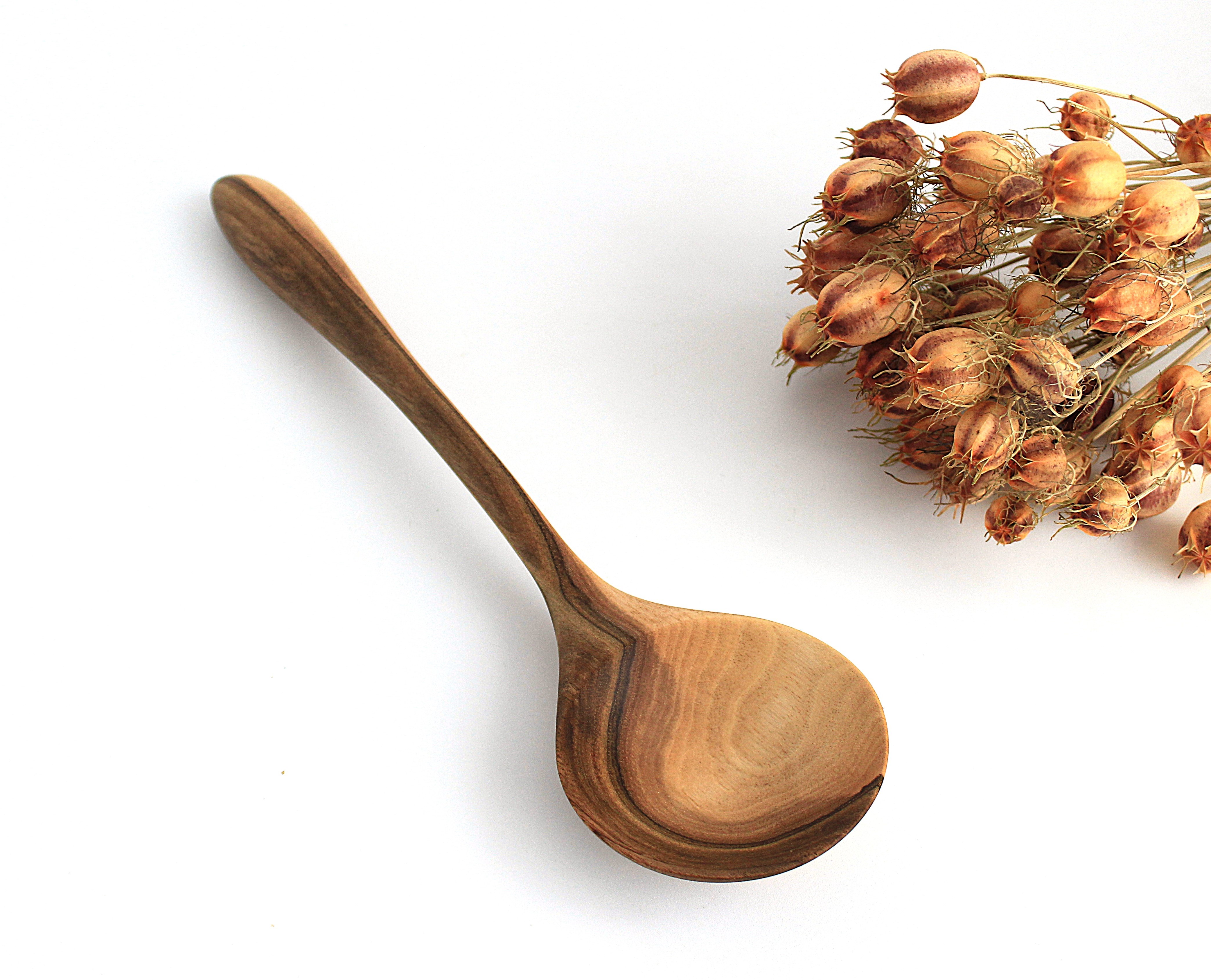 Велика кухонна ложка з горіха