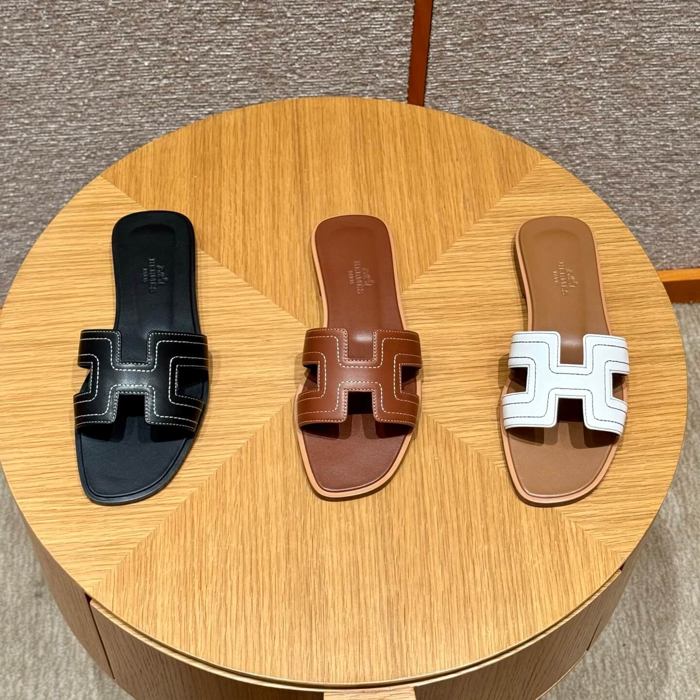 Hermes шльопанці