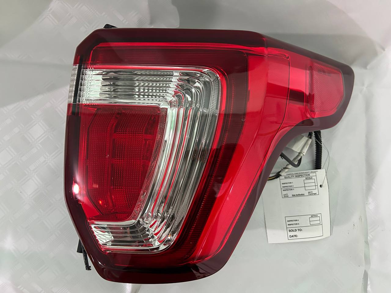 Ford Explorer б.у оригінал Права в крило 2016 - 2019 роки