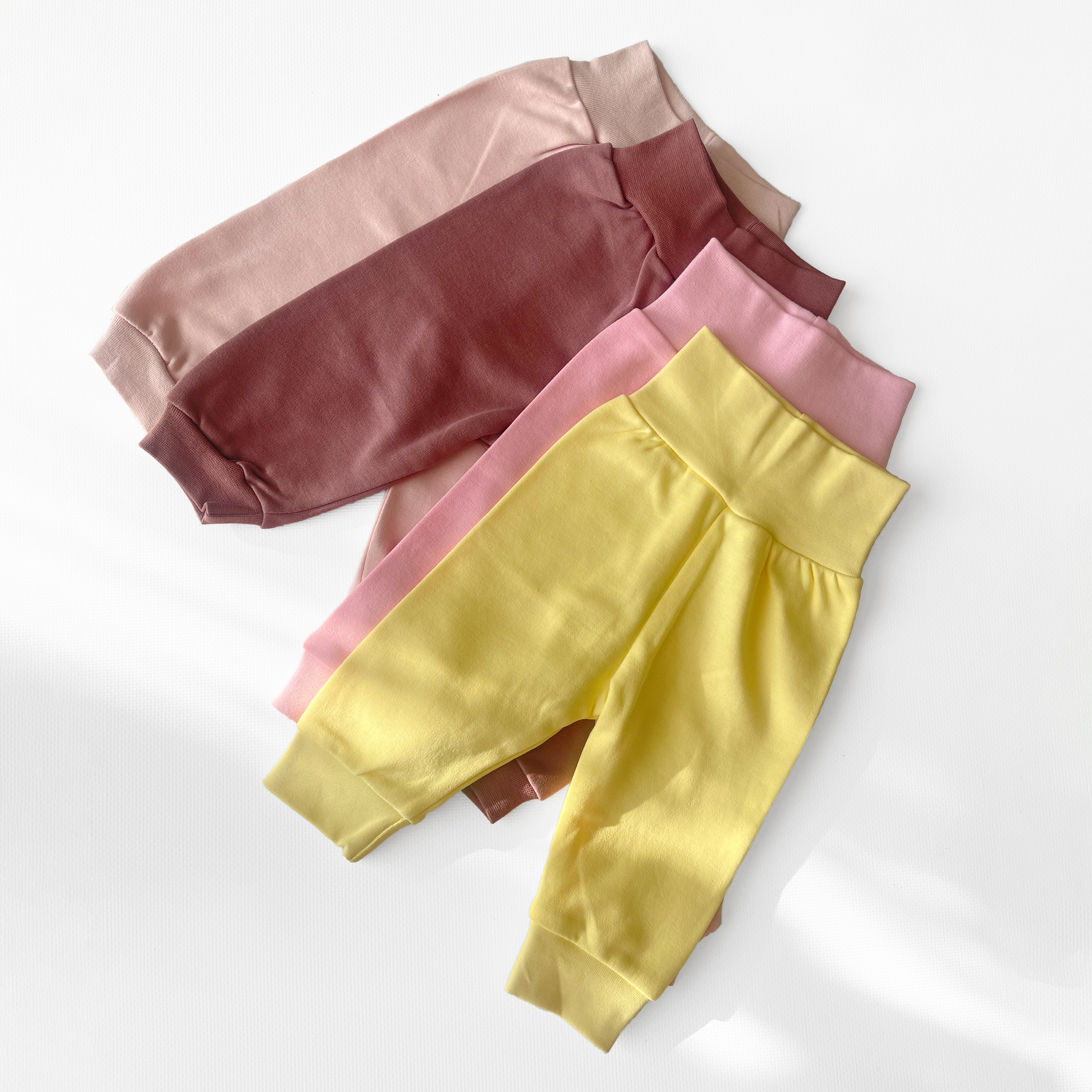 Штани з манжетами