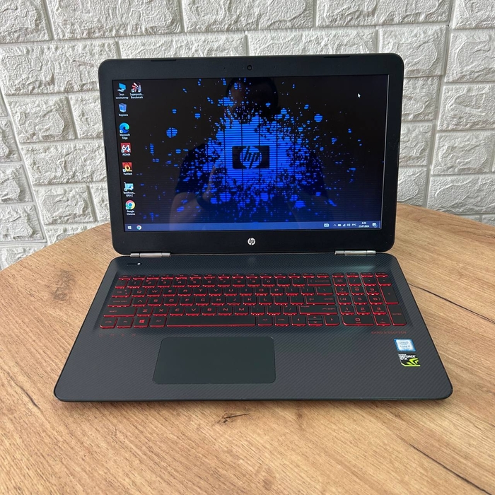 HP Omen 15-ax243dx