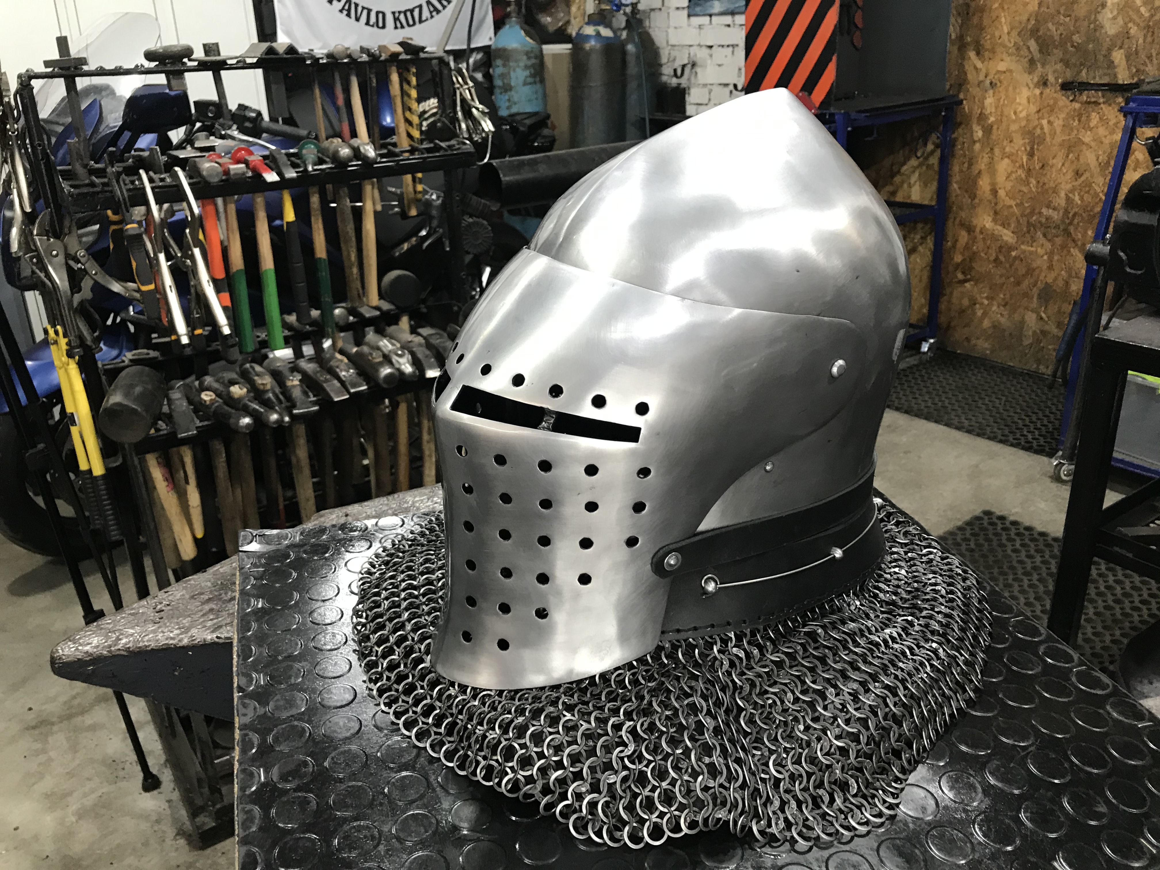 Armor helmet Bascinet “Spolettos sport”