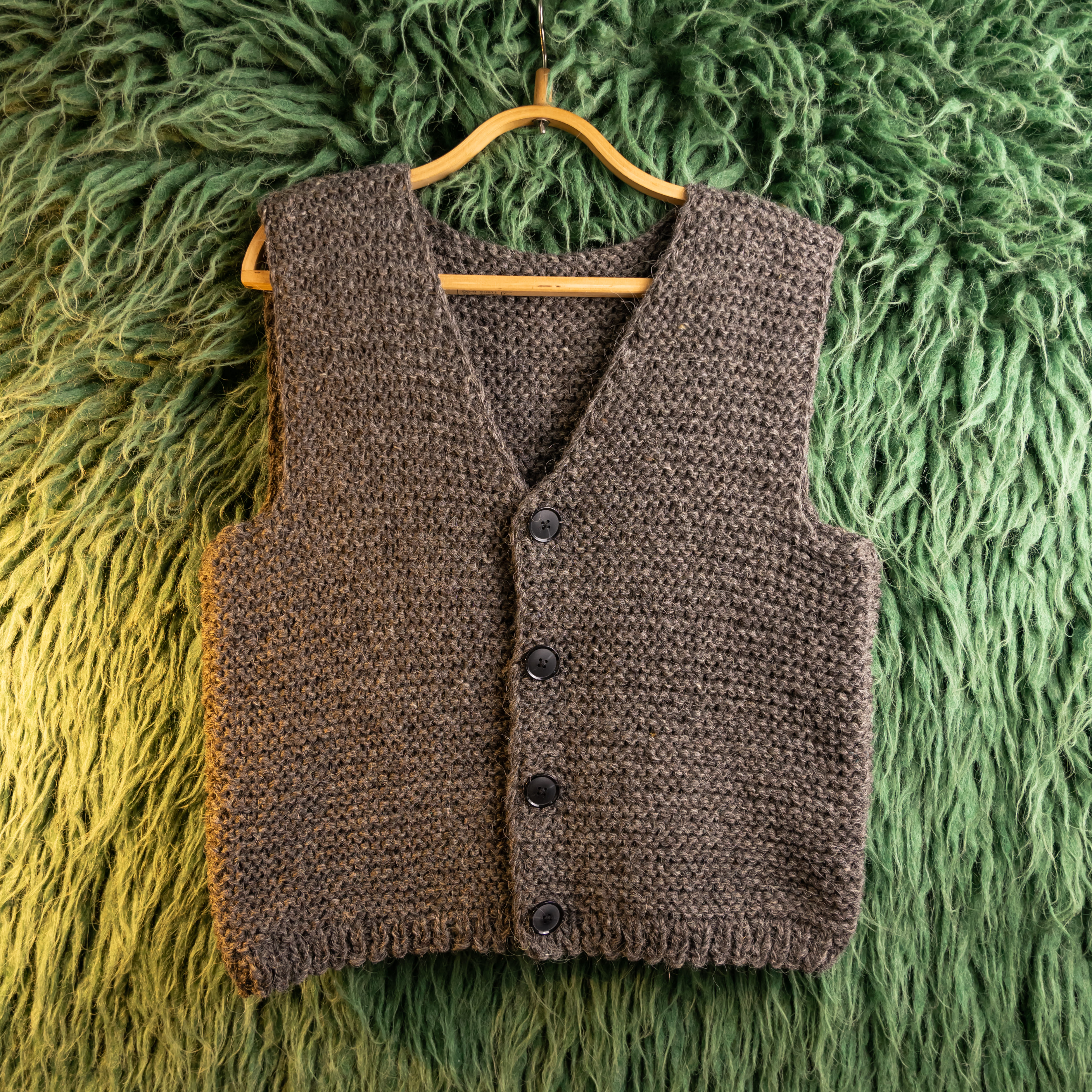 Вовняна жилетка, розмір M