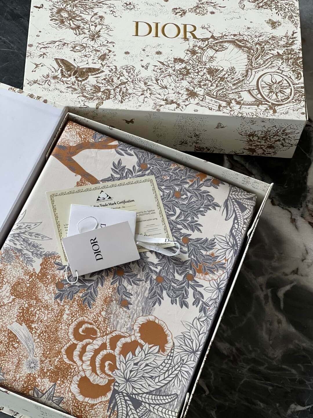 Dior постільна білизна