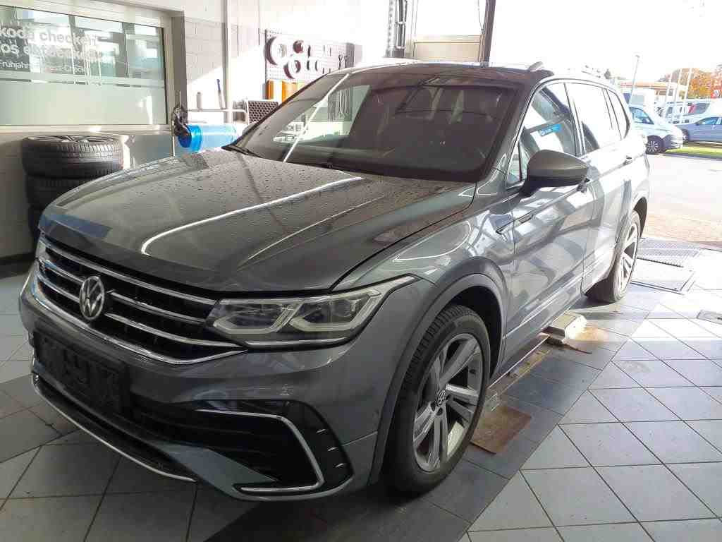 VW Tiguan Allspace R-Line 4M