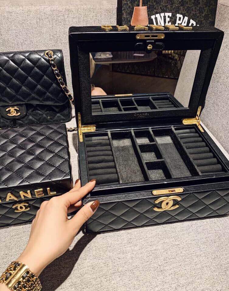 Chanel органайзер для прикрас