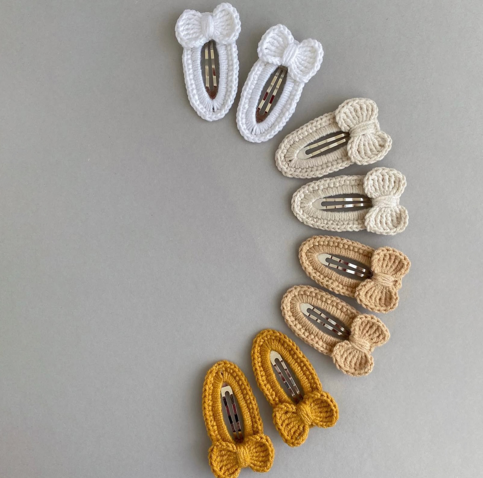 В'язана заколка