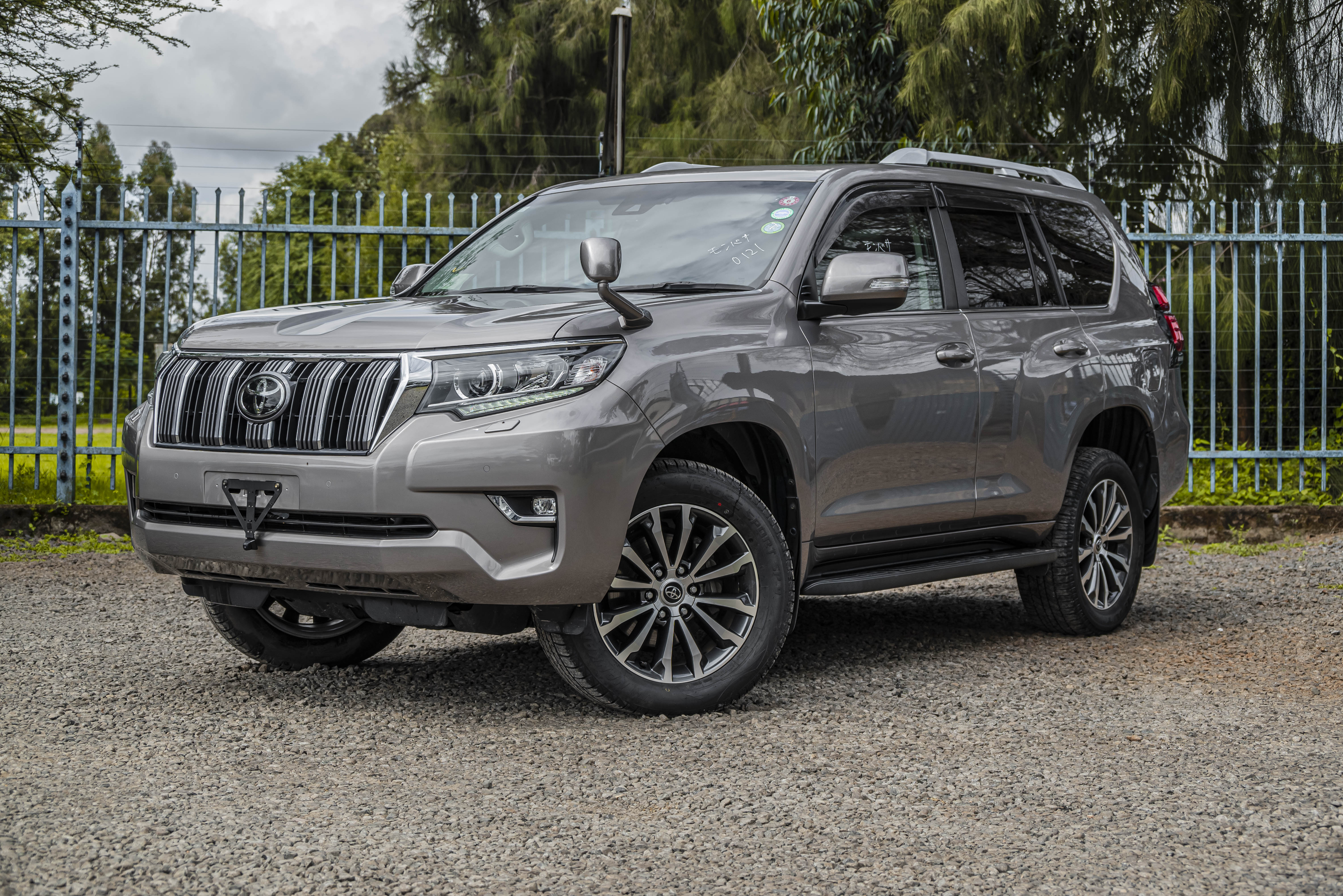 TOYOTA LANDCRUISER PRADO