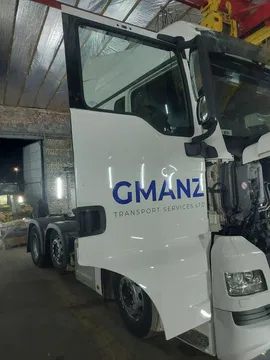 Дверві ман Е6 5 в дуже хорошому стані