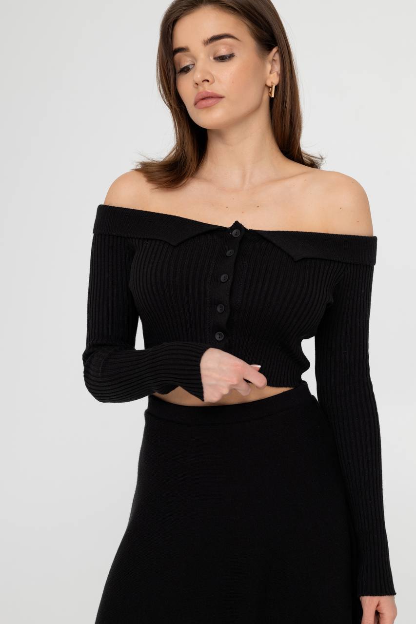 В'язаний топ на ґудзиках