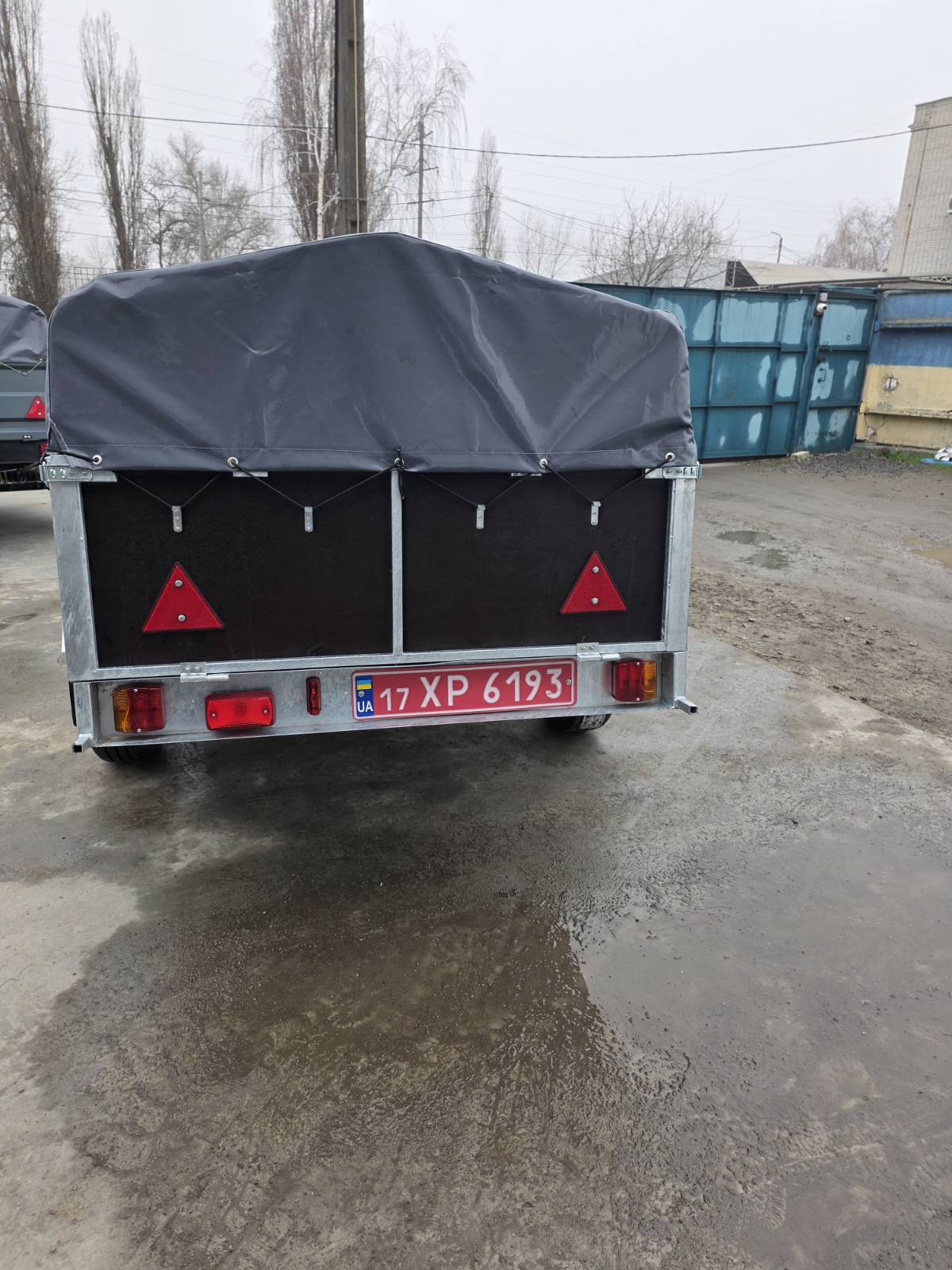 Причіп "Дніпро-251" цинк-бакеліт на ресорах Волга