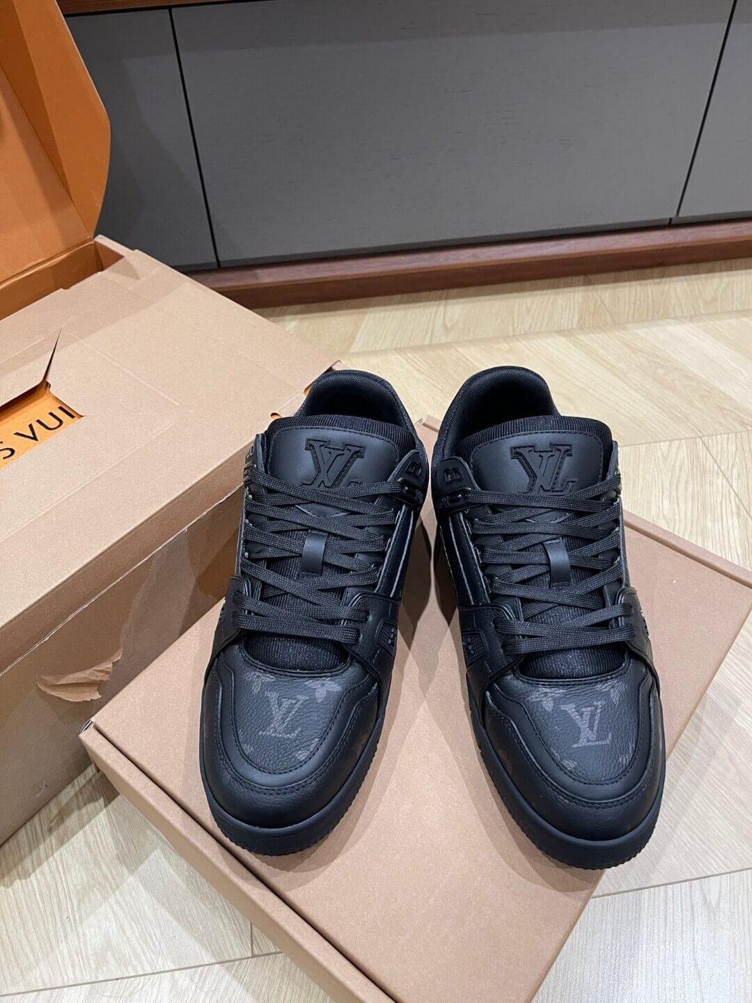 Louis Vuitton кросівки