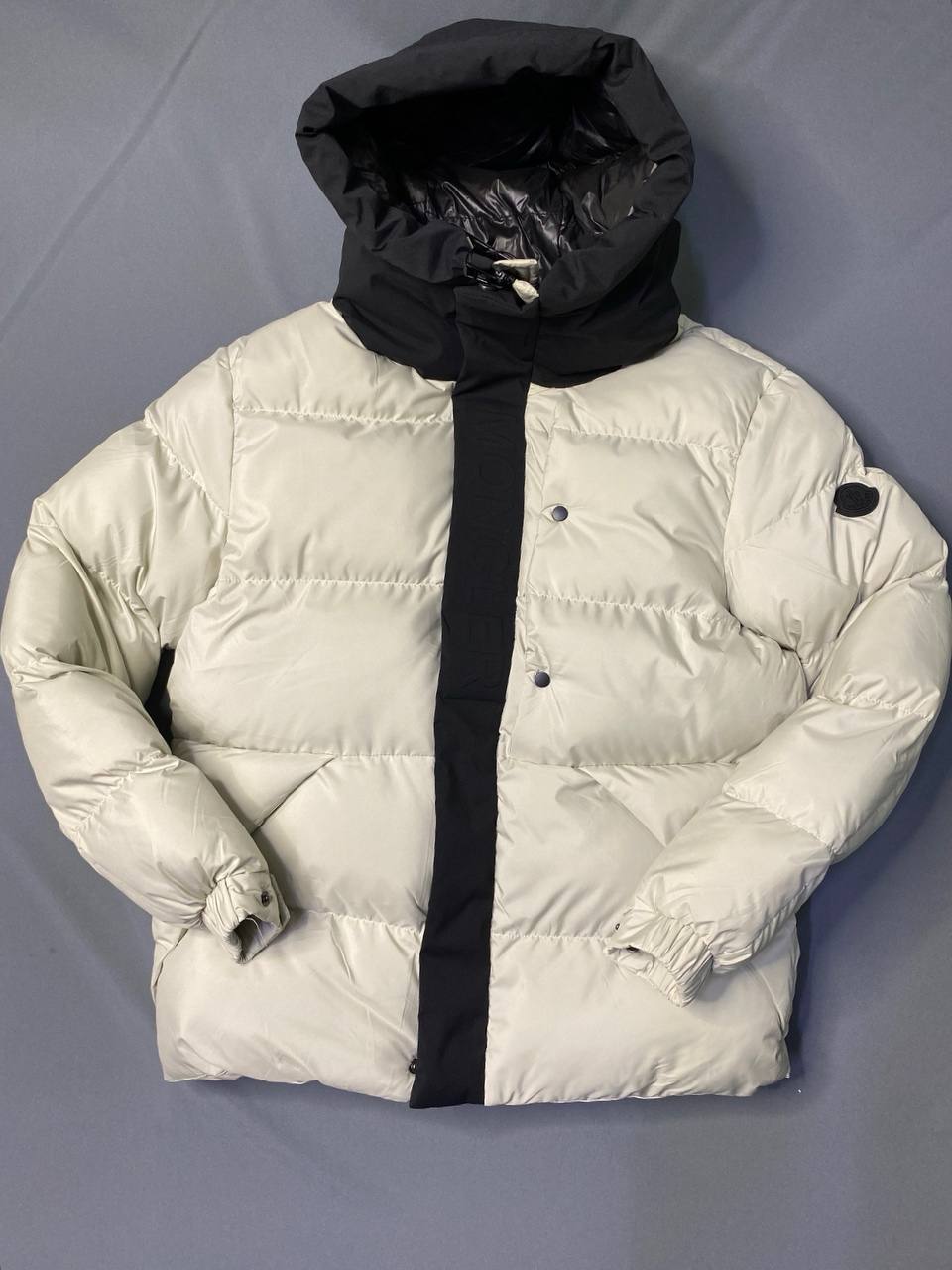 Куртки MONCLER